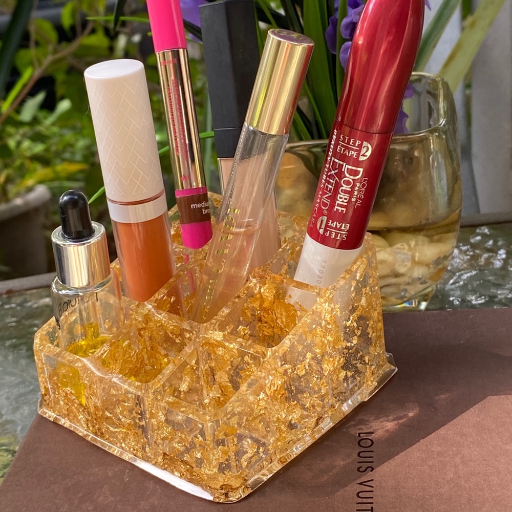 Gold Cosmetic Organizer Resin Art - Picture 4 of 16